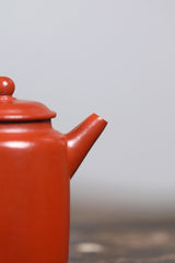 A small Kapu straight and wrinkled vermilion clay Yixing zisha pot with a Mengchen mark