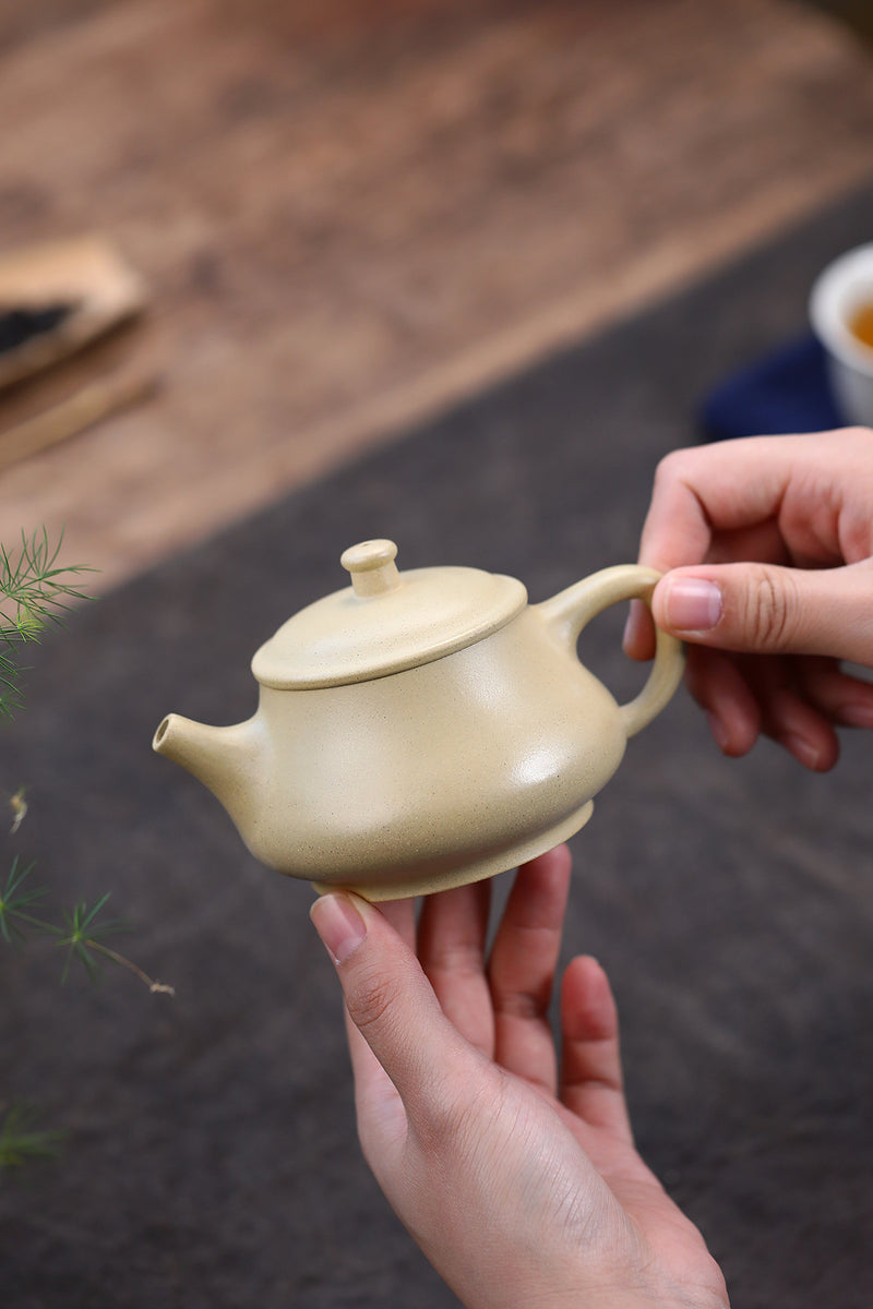 Wide-mouthed stone ladle Yixing purple sand pot with green clay