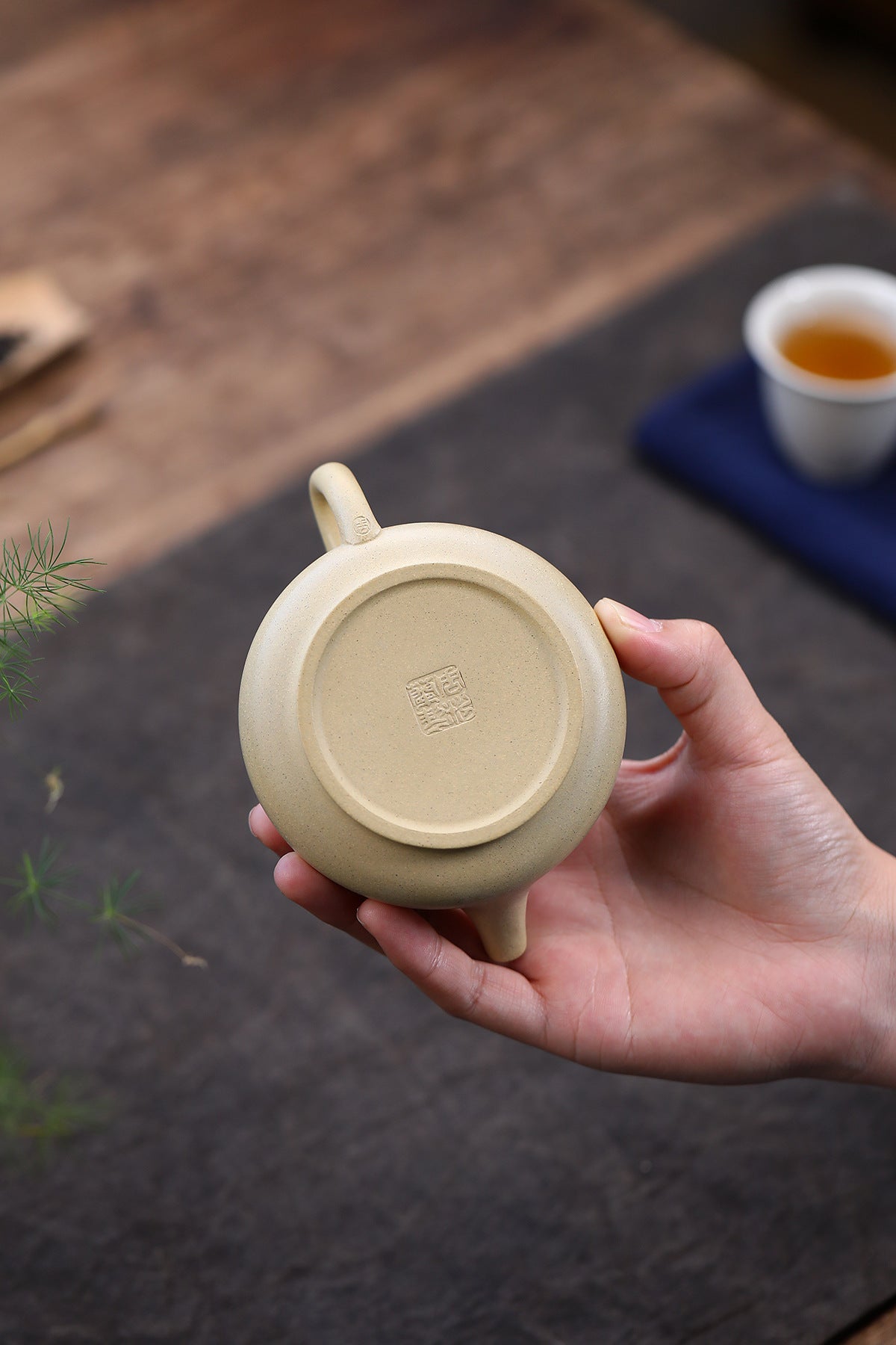 Wide-mouthed stone ladle Yixing purple sand pot with green clay