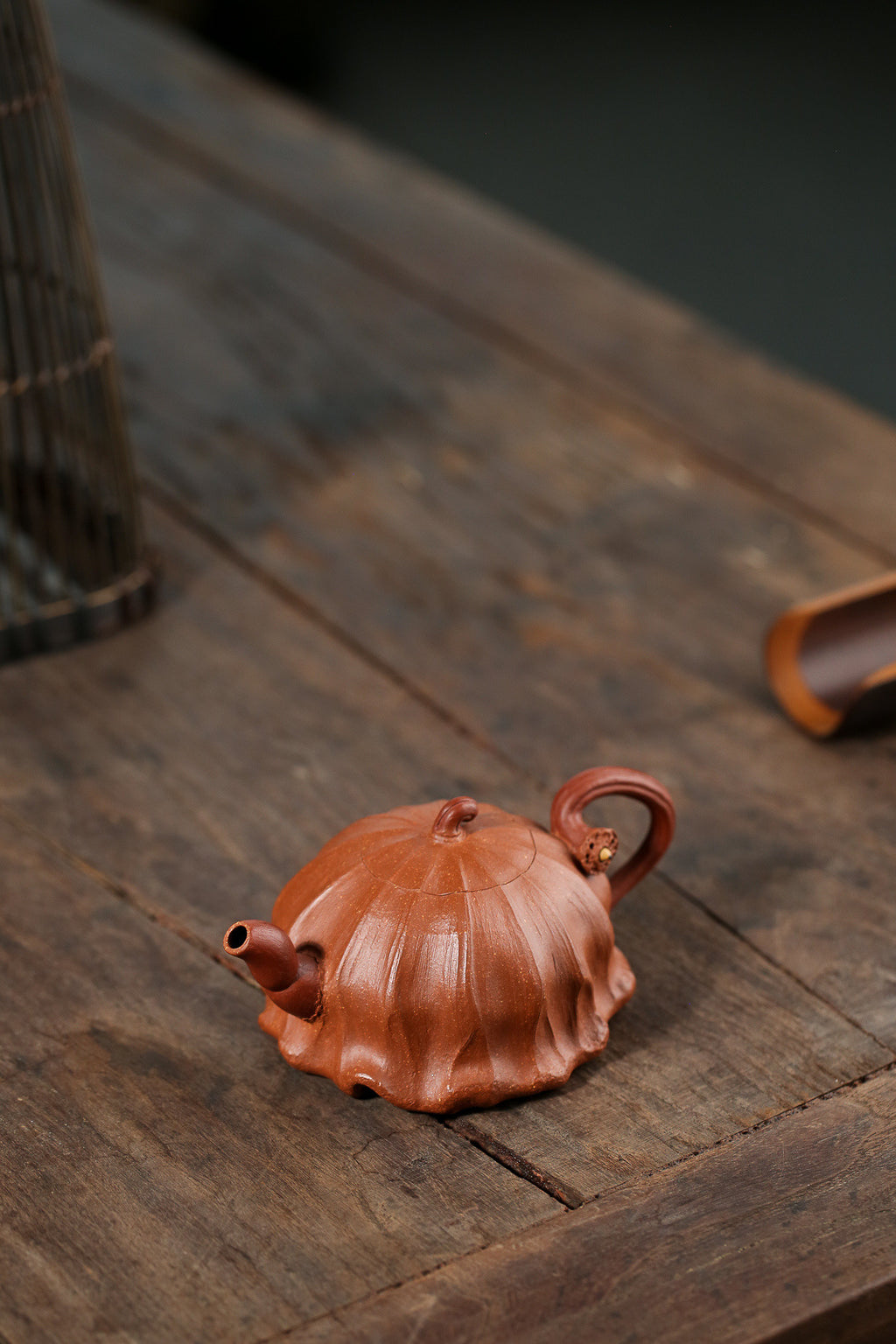 Yixing purple clay pot downhill mud bionic lotus pod 200cc