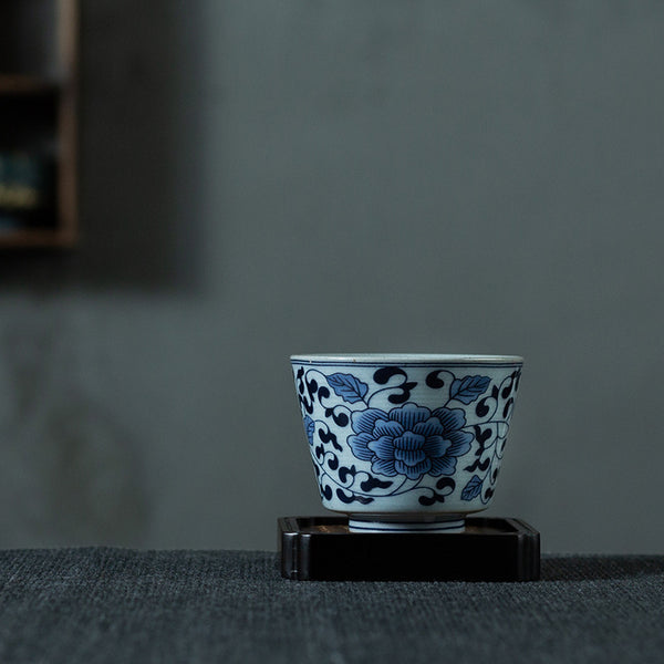 retro blue and white tea cup