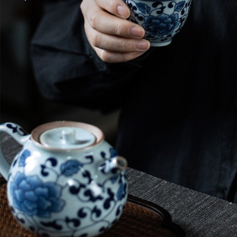 Zen Lotus Small Round Cup Vintage Blue and White Porcelain Tea Cup