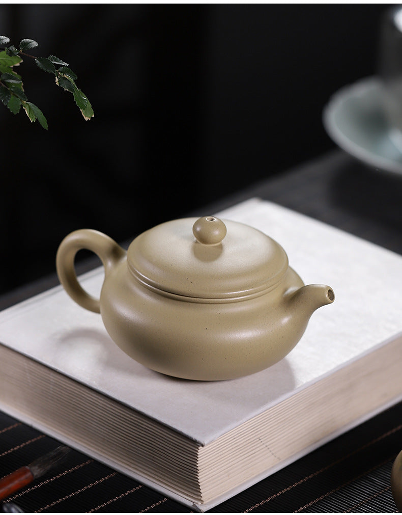 Original ore Benshan green clay handmade teapot Chinese antique pot